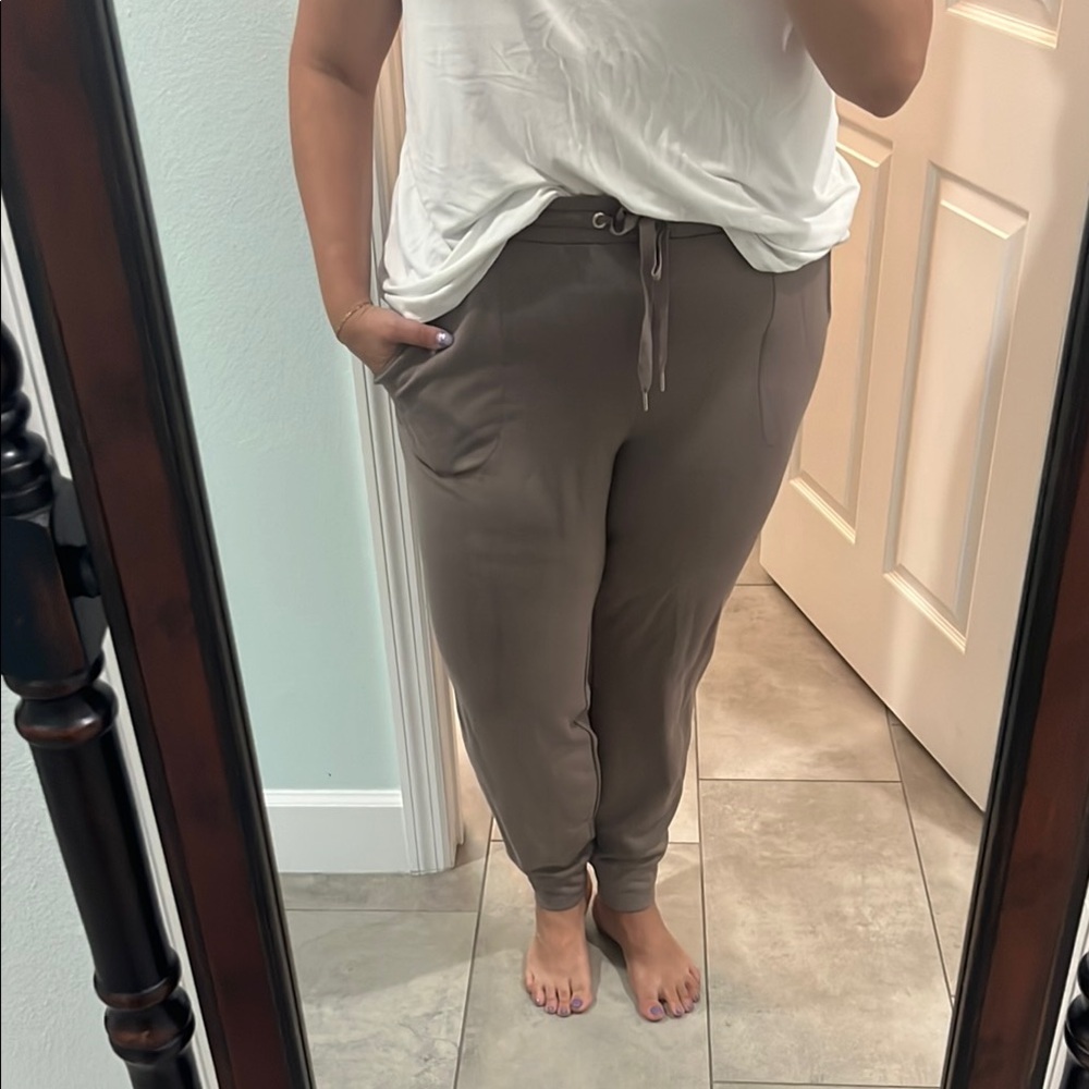 Women's Taupe Jogger Pants